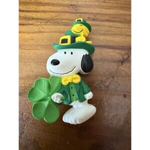Hallmark St Patrick's Day Snoopy And Woodstock Shamrock Brooch/Pin Jewelry